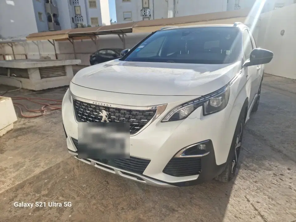 Peugeot 3008, photo 1 sur 6