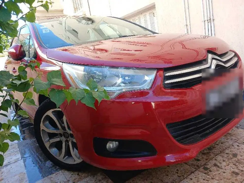 Citroën C4, photo 1 sur 6