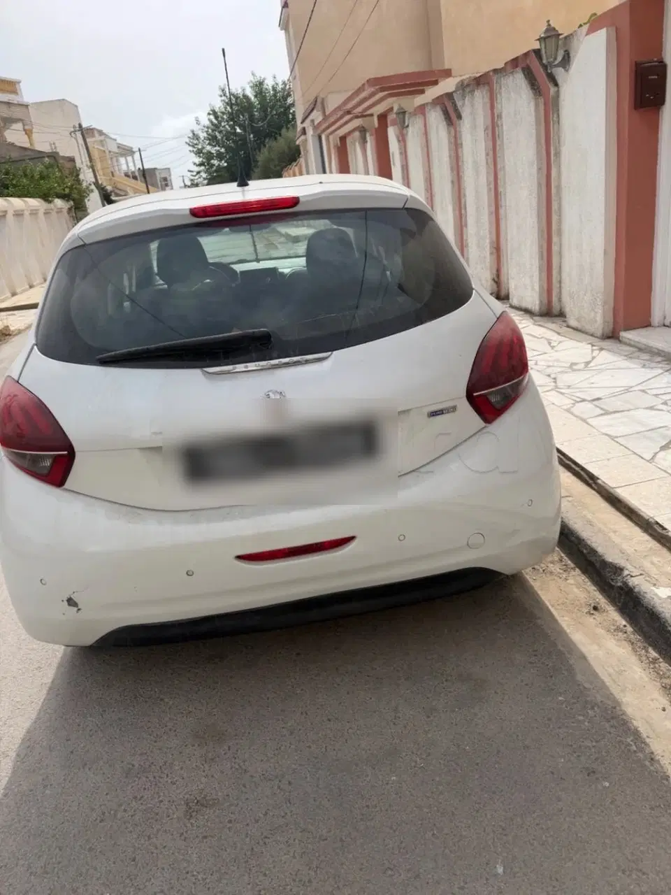 Peugeot 208, photo 1 sur 6