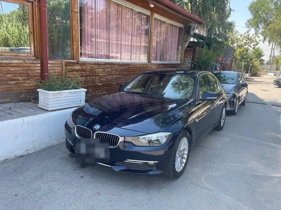 BMW Série 3, photo 1 sur 6