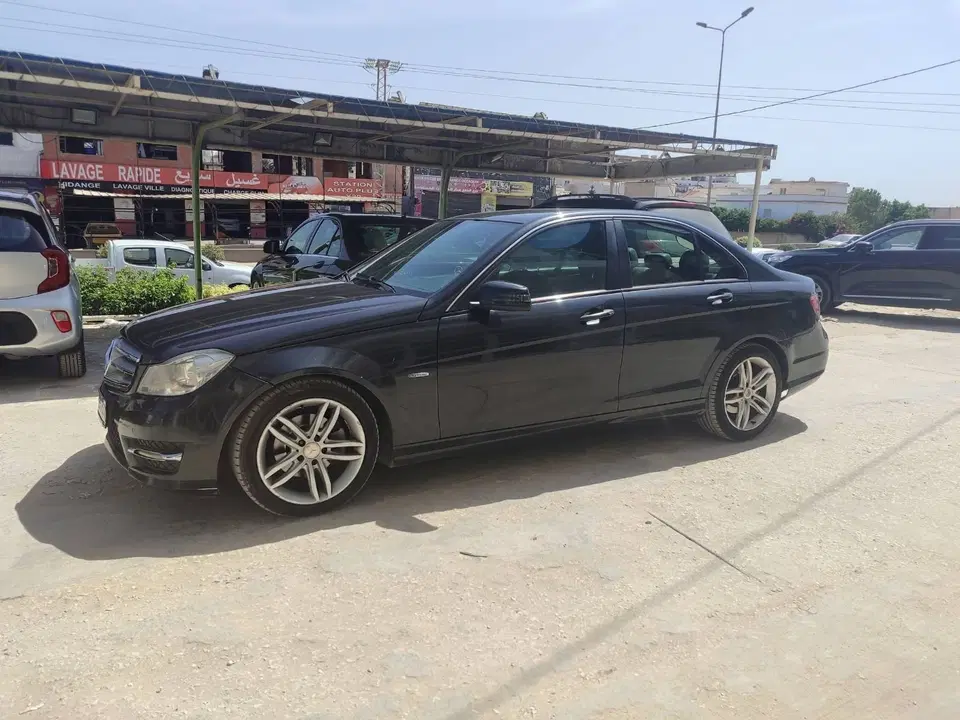 Mercedes-Benz Classe C, photo 1 sur 6