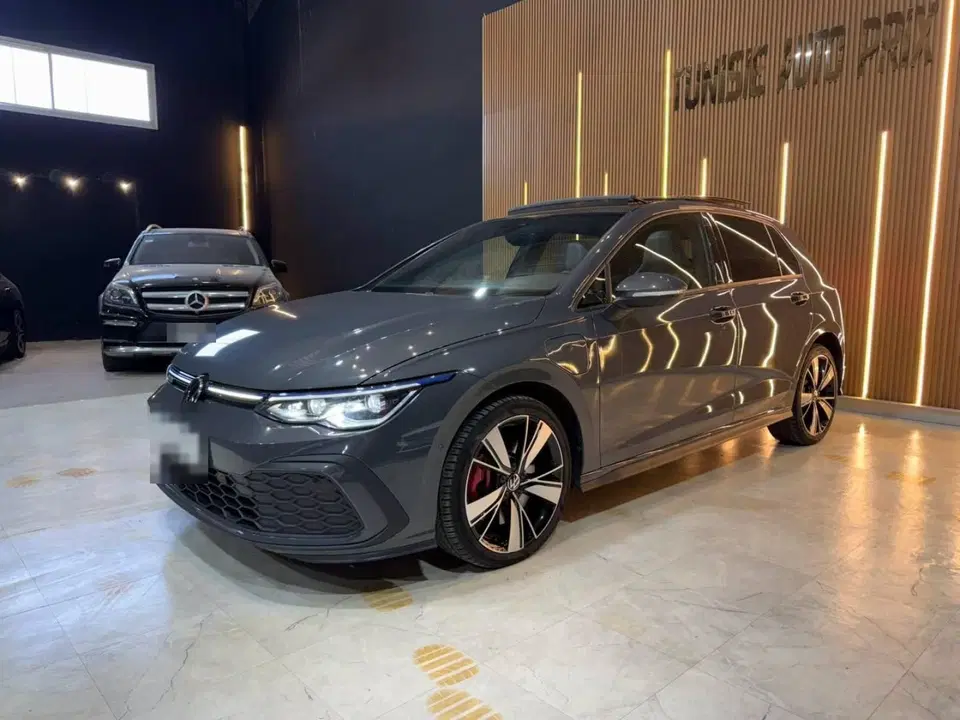 Volkswagen Golf, photo 1 sur 6