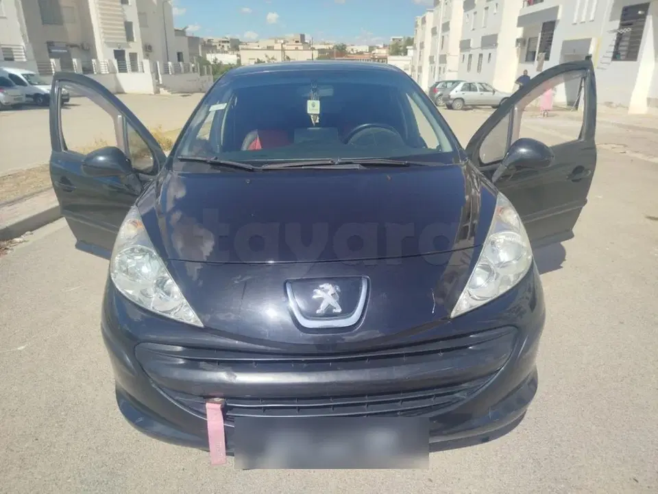 Peugeot 207, photo 1 sur 5