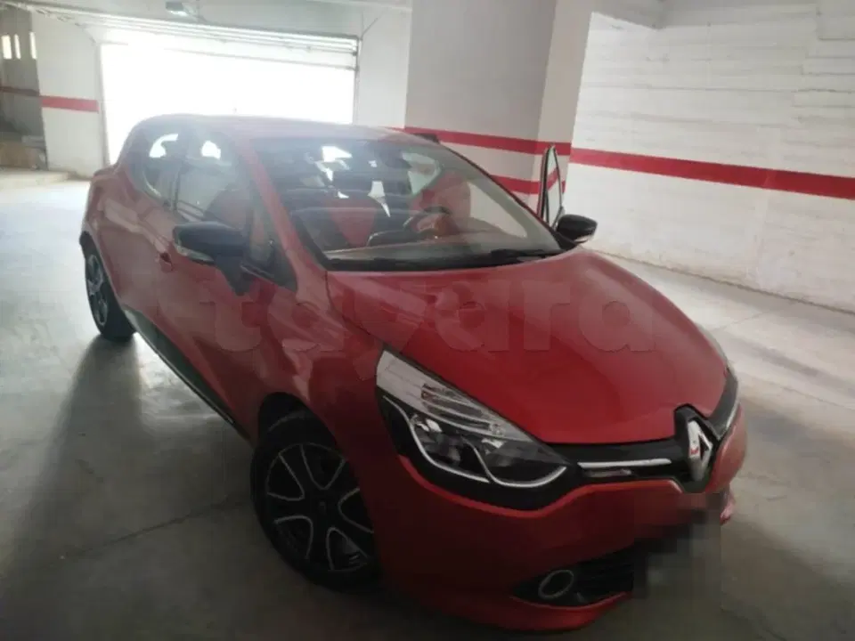 Renault Clio, photo 1 sur 6