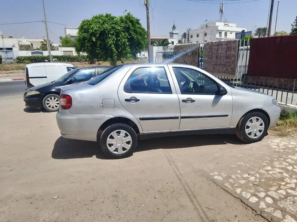 Fiat Siena, photo 1 sur 5
