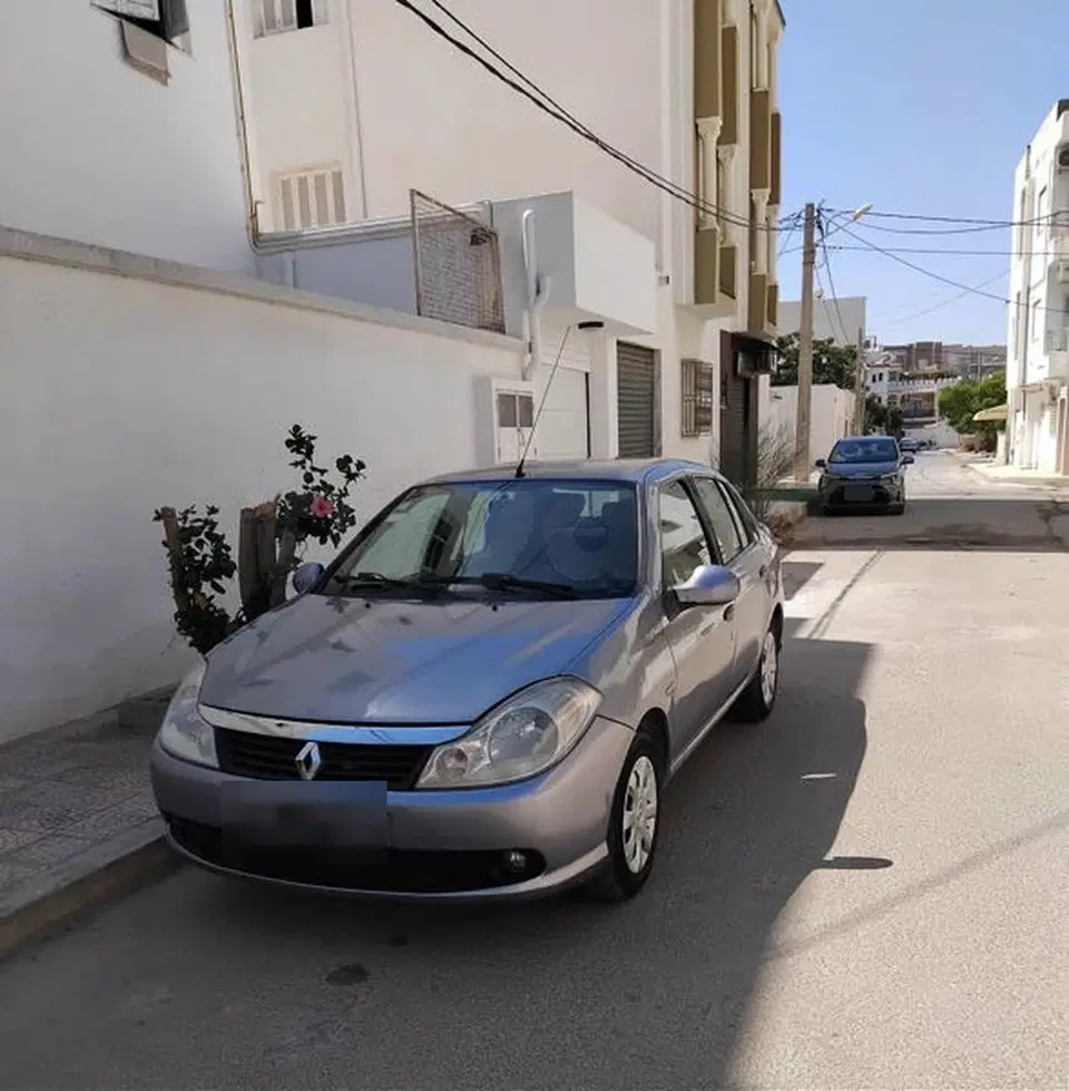 Renault Symbol, photo 1 sur 3