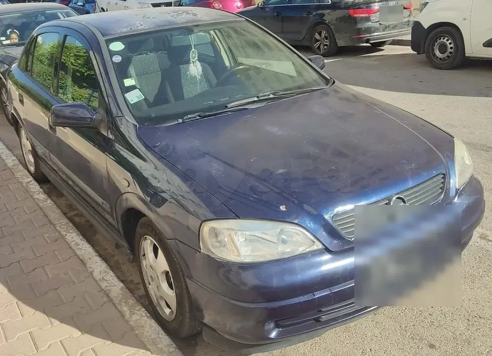 Opel Astra, photo 1 sur 3