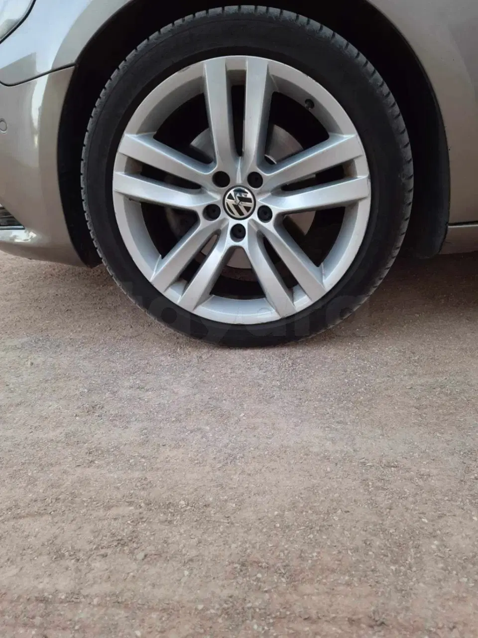 Volkswagen Passat, photo 1 sur 6