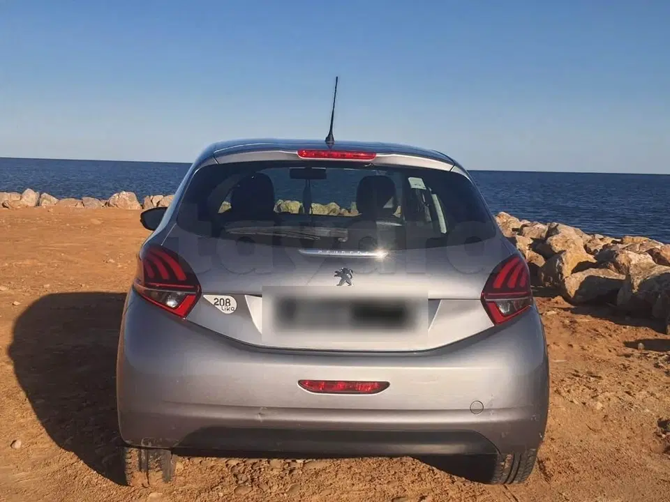 Peugeot 208, photo 1 sur 4