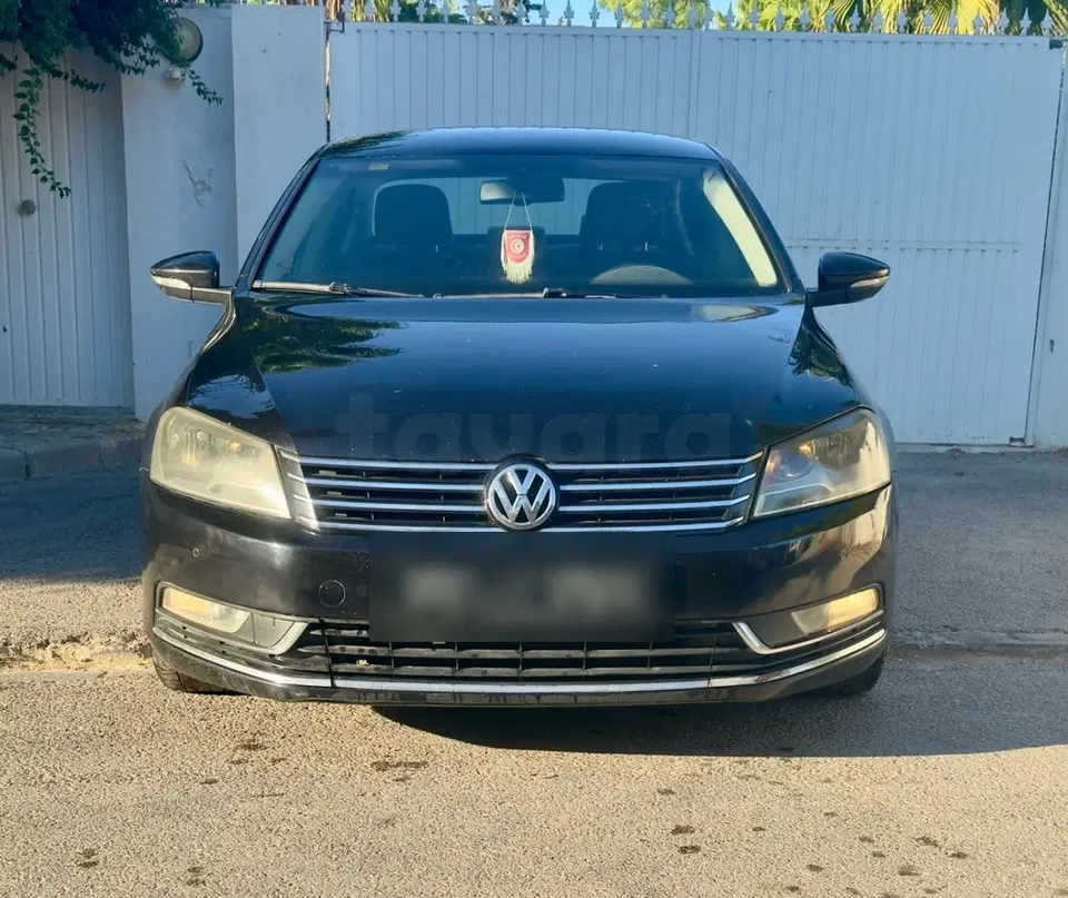 Volkswagen Passat, photo 1 sur 3