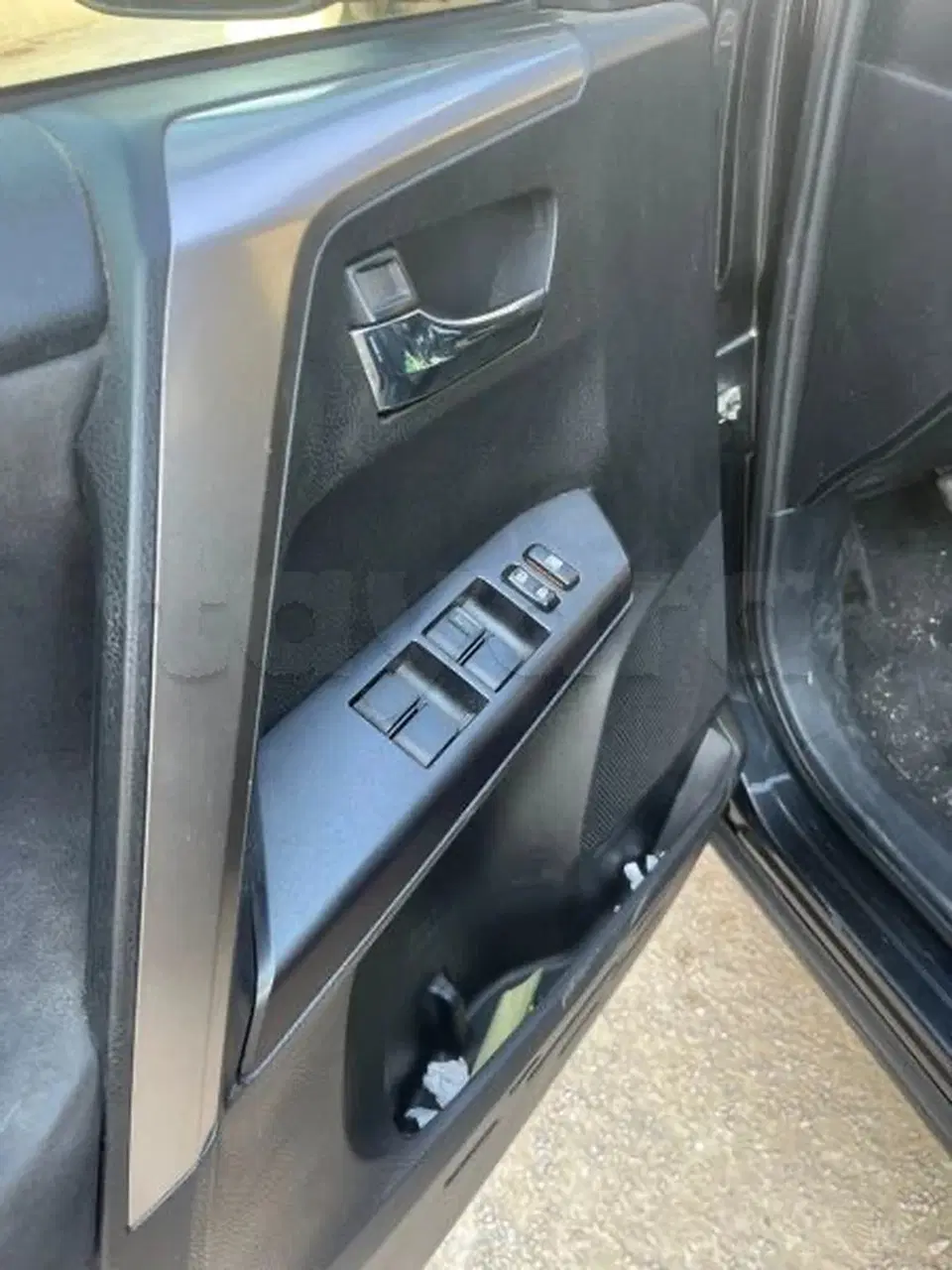 Toyota RAV4, photo 1 sur 5