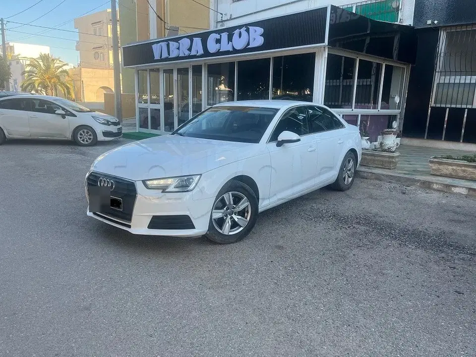 Audi A4, photo 1 sur 6