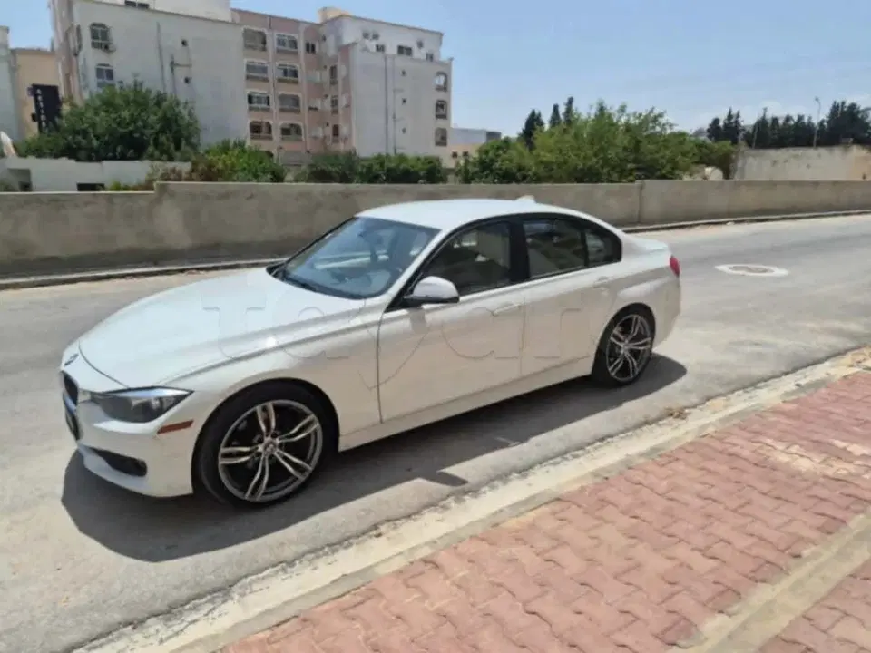 BMW Série 3, photo 1 sur 6