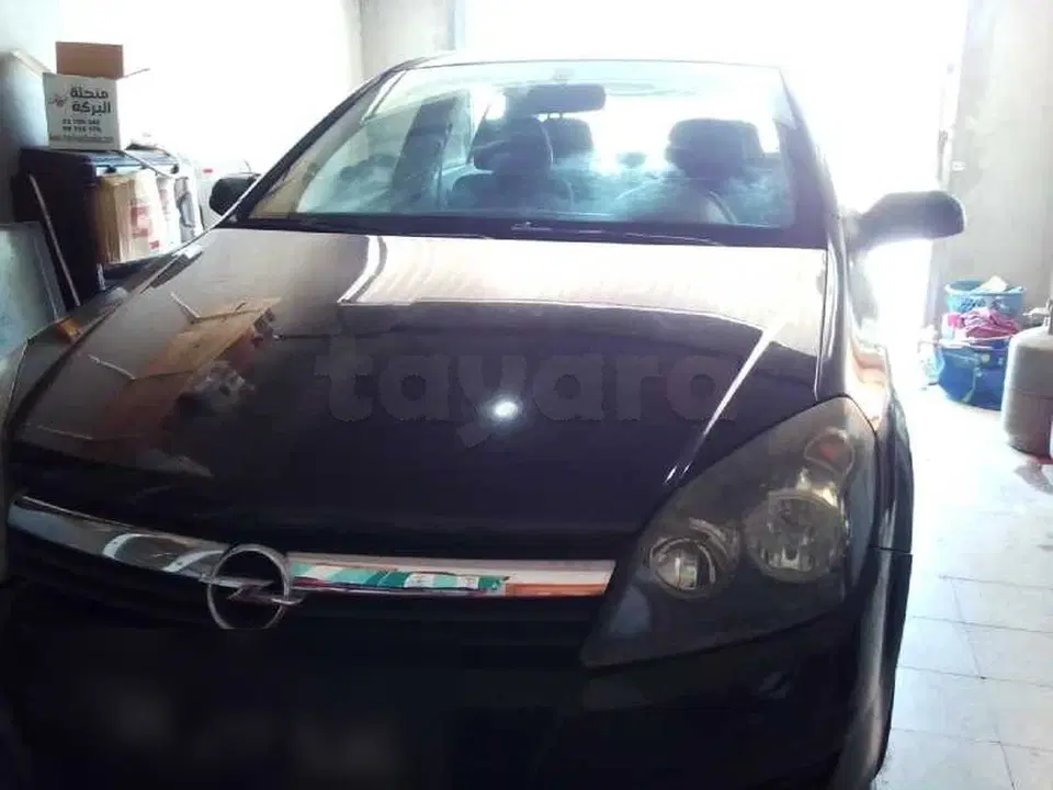 Opel Astra, photo 1 sur 4