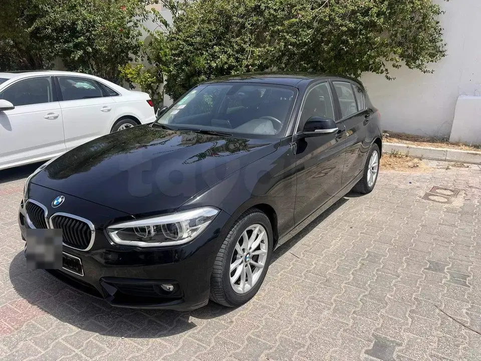 BMW Série 1, photo 1 sur 6