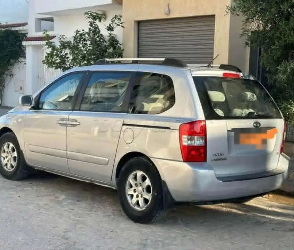 Kia Carnival, photo 1 sur 6