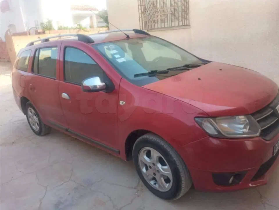 Dacia Logan, photo 1 sur 3