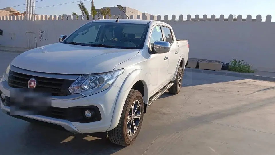 Mitsubishi L200, photo 1 sur 6