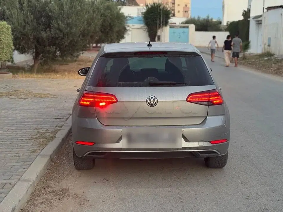 Volkswagen Golf, photo 1 sur 6