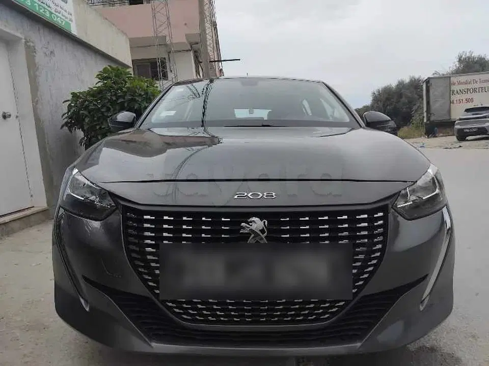 Peugeot 208, photo 1 sur 6